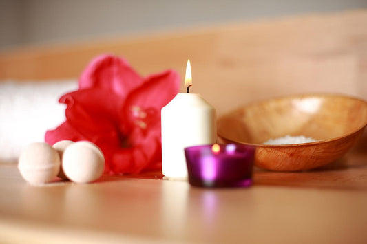 Aroma-Kerzen-Massage